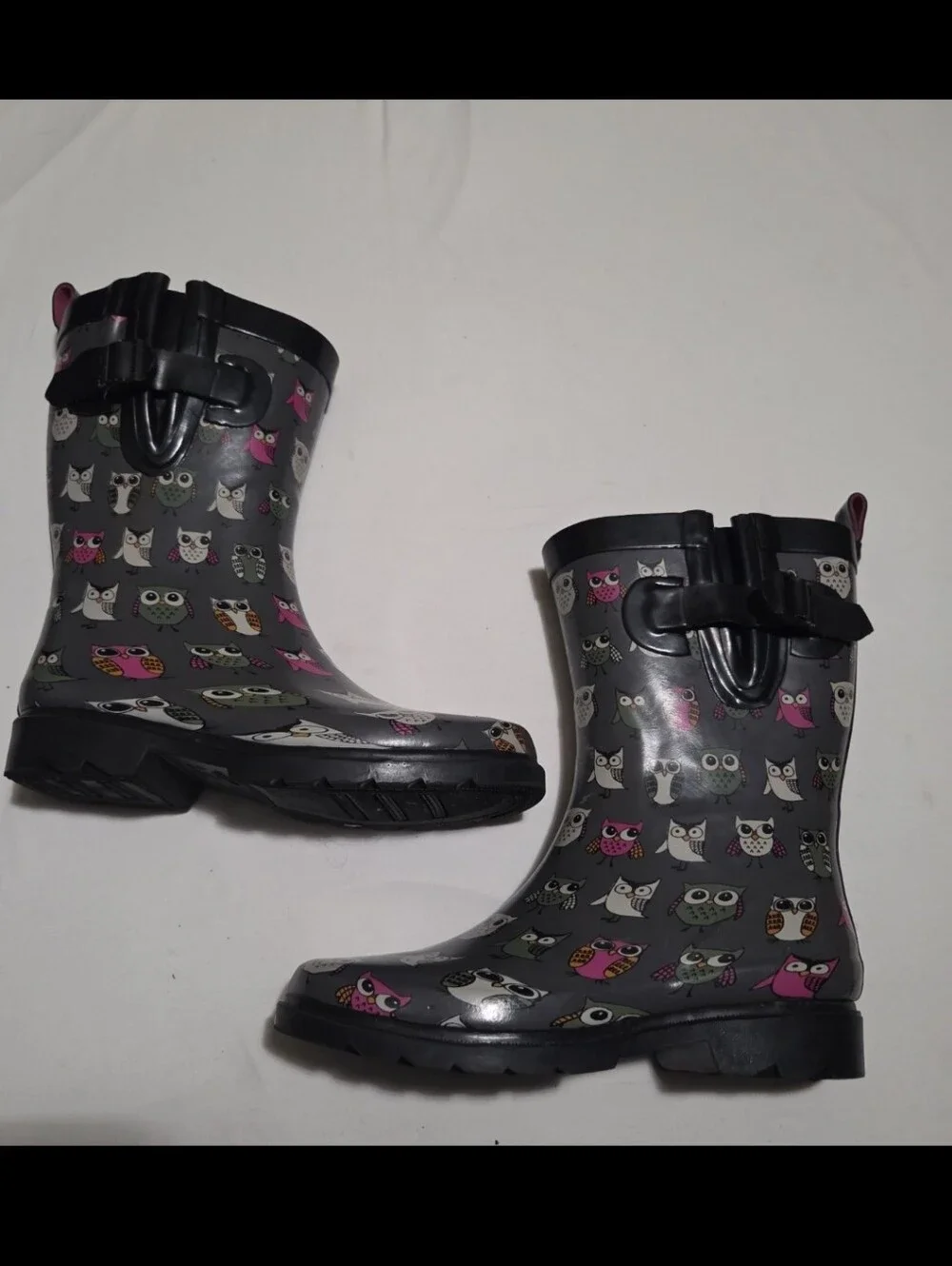 Capelli women's size 7 Grey owl rain boots #18